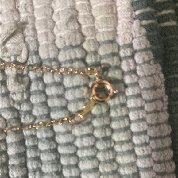 Vintage Gold Necklace with Opal Pendant - Picture 4 of 5